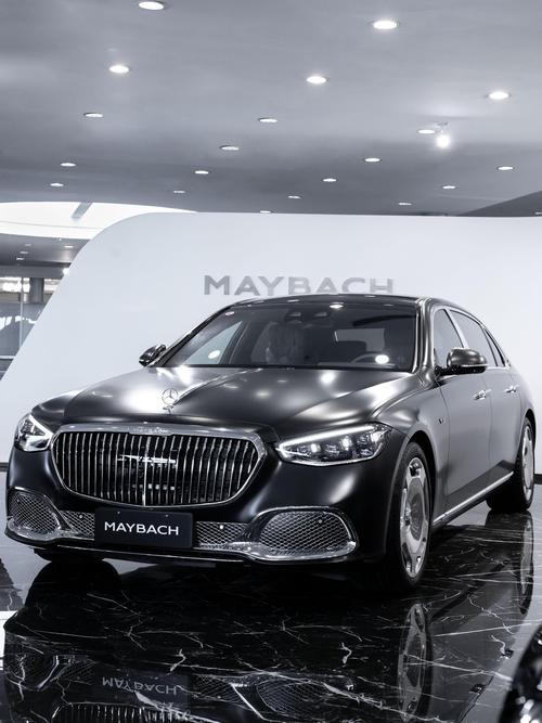 佛山44岚图汽车的售后服务让用户无忧出行，迈巴赫未来的豪华车趋势